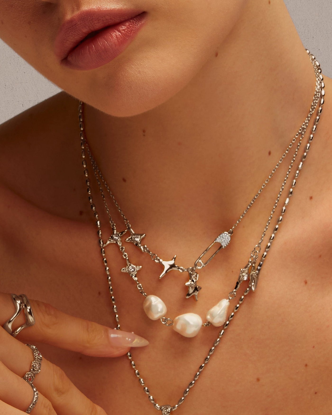 The Mellow Necklace in Silver
