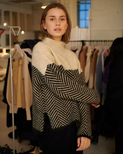Soft Knit Turtleneck Sweater with Patterned Design